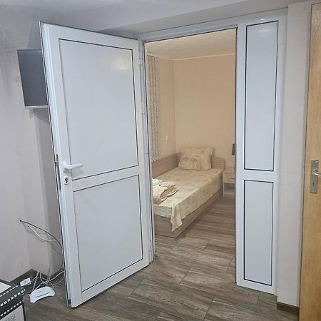 Къща За Гости Теяна Tryavna Luaran gambar