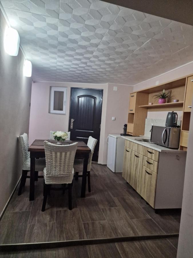 Къща За Гости Теяна Tryavna Luaran gambar